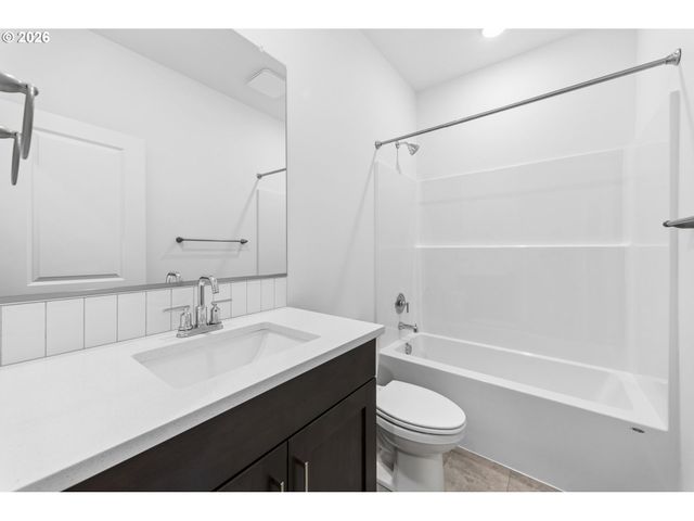 52356 Sw Betty Way, Scappoose, OR 97056
