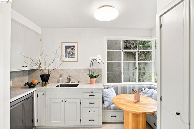 201 Beverly Ave, San Leandro, CA 94577