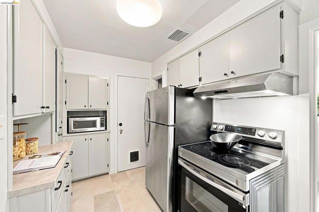 201 Beverly Ave, San Leandro, CA 94577