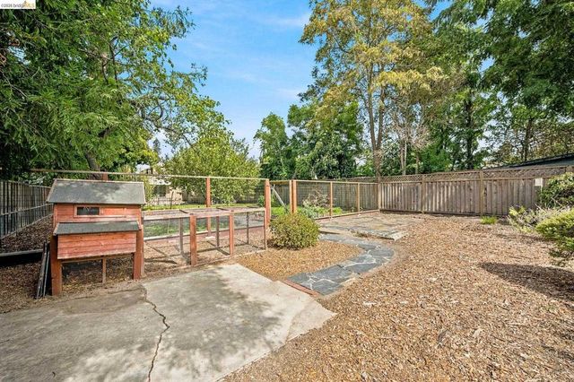 201 Beverly Ave, San Leandro, CA 94577