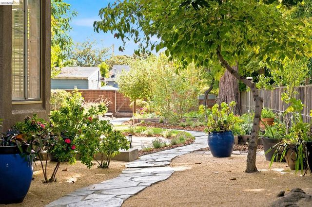 201 Beverly Ave, San Leandro, CA 94577