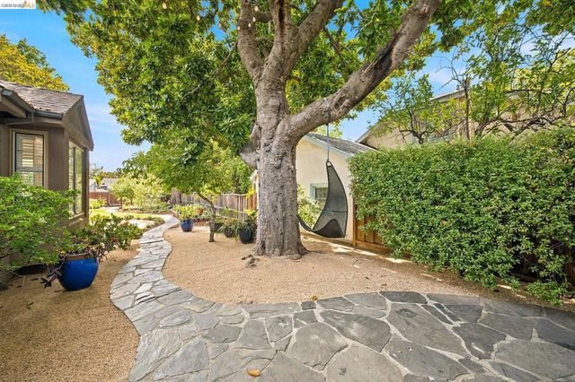 201 Beverly Ave, San Leandro, CA 94577