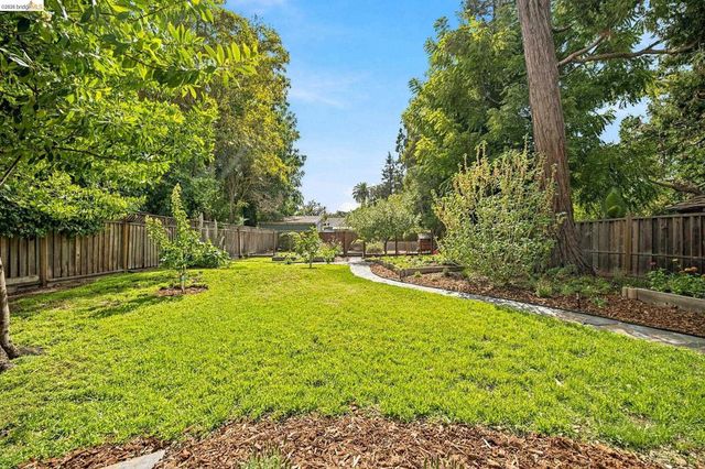 201 Beverly Ave, San Leandro, CA 94577