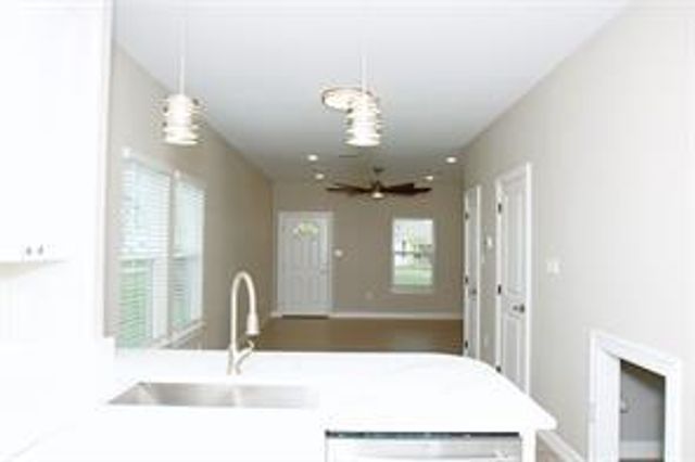 919 N Avenue C, Freeport, TX 77541