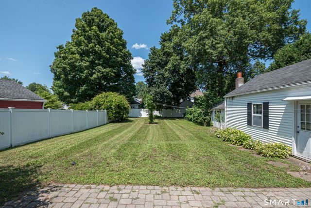 87 Spring Street, Windsor Locks, CT 06096