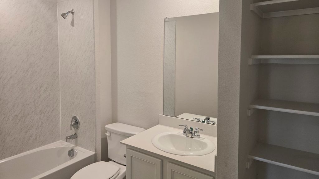 904 Jefferson Way, Sherman, TX 75090