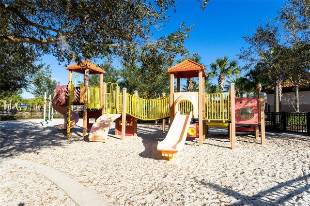 7560 OAKMOSS LOOP, Davenport, FL 33837