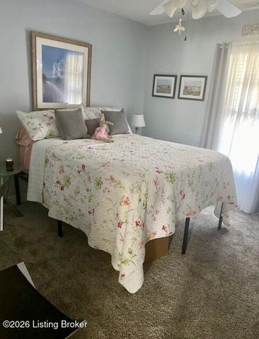8507 Applegate Village Dr, Louisville, KY 40219