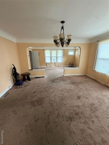 317 E Maplehurst Street, Ferndale, MI 48220