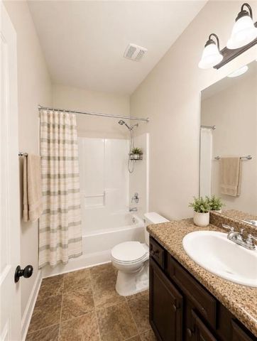 1246 FOXCREEK Drive, Mcdonough, GA 30252
