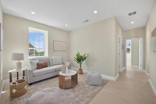 5807 Casita Way, Gilroy, CA 95020