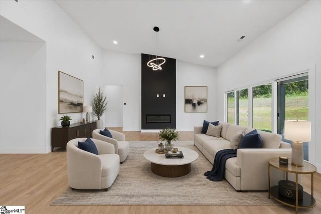 2021 Blessed Drive, Inman, SC 29349