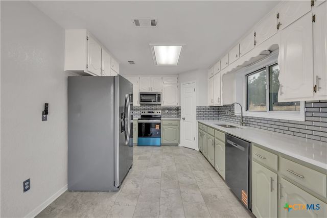 553 Lonesome Oak Drive, Copperas Cove, TX 76522