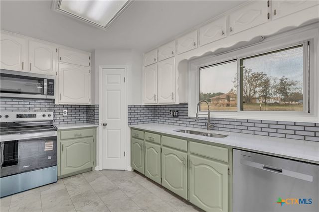 553 Lonesome Oak Drive, Copperas Cove, TX 76522