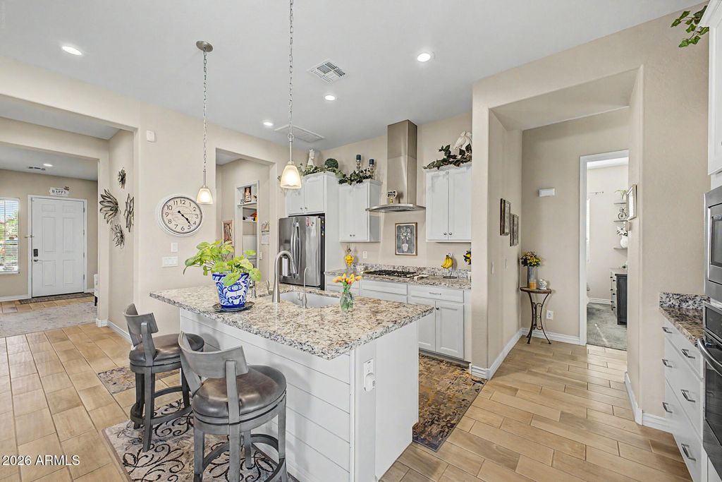 Image 11 of property listing at 3100 E MAHOGANY Place, Chandler, AZ 85249