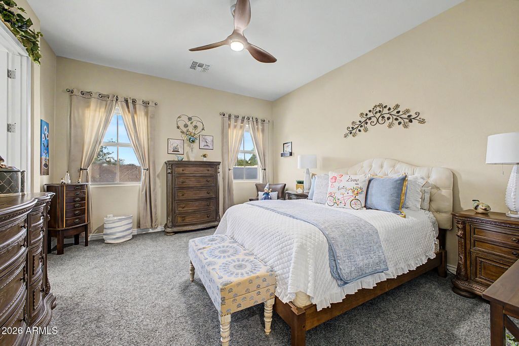 Image 13 of property listing at 3100 E MAHOGANY Place, Chandler, AZ 85249