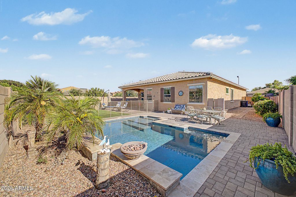 Image 26 of property listing at 3100 E MAHOGANY Place, Chandler, AZ 85249