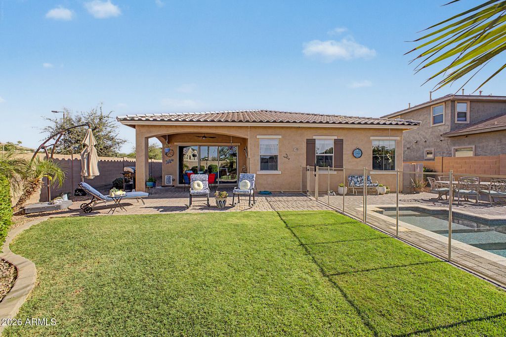 Image 30 of property listing at 3100 E MAHOGANY Place, Chandler, AZ 85249