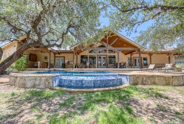 216 skipping stone, Concan, TX 78838