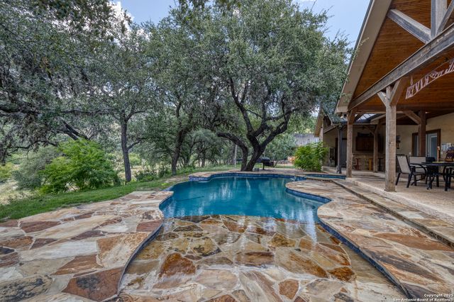 216 skipping stone, Concan, TX 78838