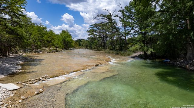 216 skipping stone, Concan, TX 78838