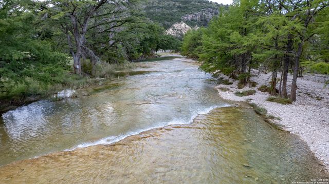 216 skipping stone, Concan, TX 78838