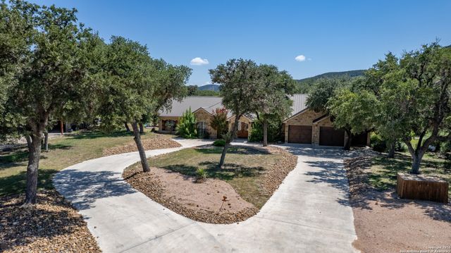 216 skipping stone, Concan, TX 78838