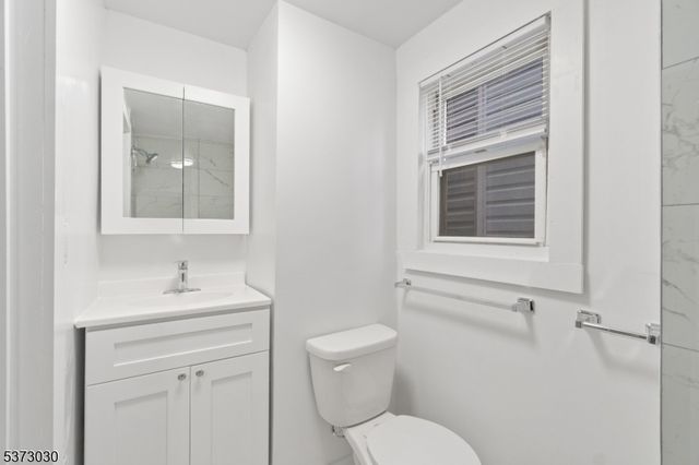 92 Mercer St, Paterson City, NJ 07524