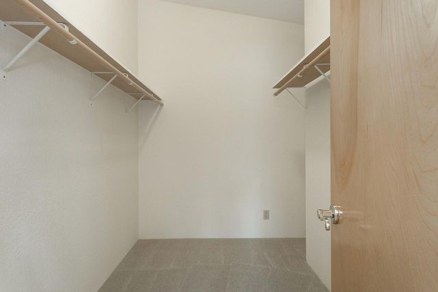 300 Colonial Drive, Grants Pass, OR 97526