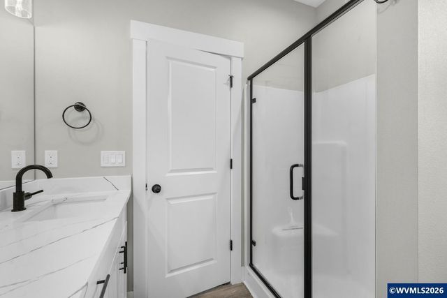 1105 Hardcastle Av, Woodburn, OR 97071