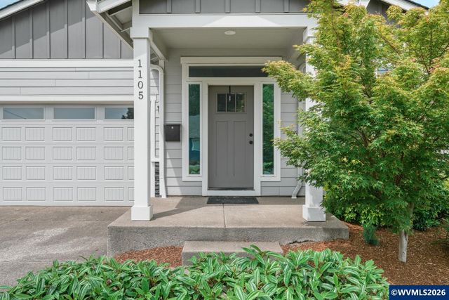 1105 Hardcastle Av, Woodburn, OR 97071