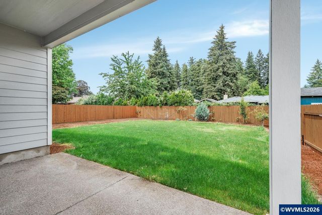 1105 Hardcastle Av, Woodburn, OR 97071