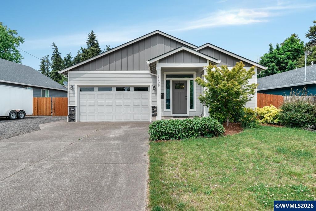 1105 Hardcastle Av, Woodburn, OR 97071