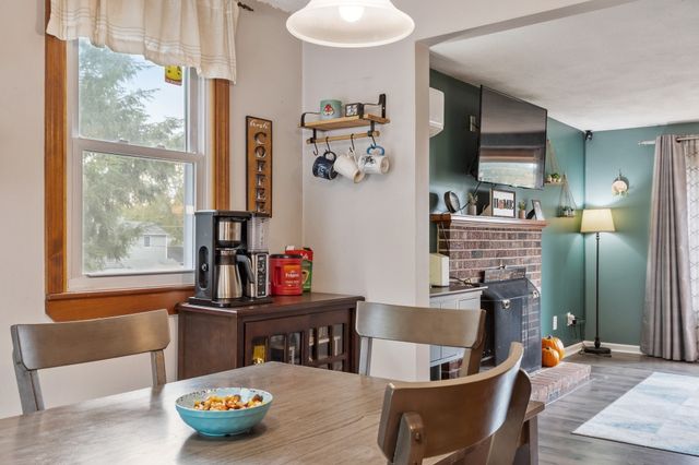 7 N Lakeview Rd, Norton, MA 02766