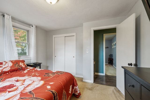 7 N Lakeview Rd, Norton, MA 02766