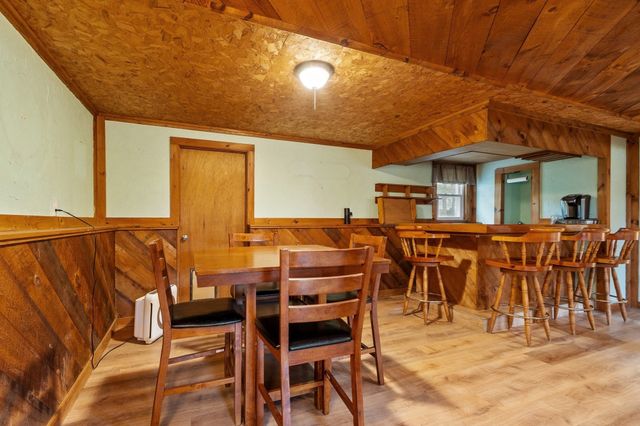 7 N Lakeview Rd, Norton, MA 02766