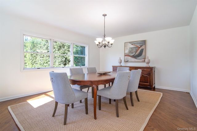 32 Stellar Place, Pelham, NY 10803