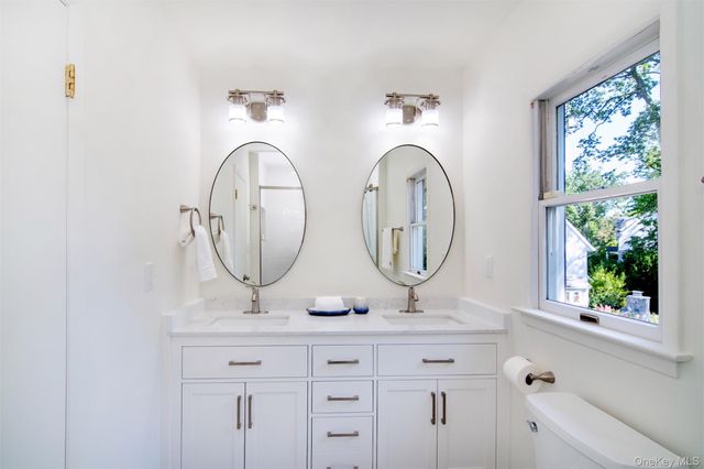 32 Stellar Place, Pelham, NY 10803