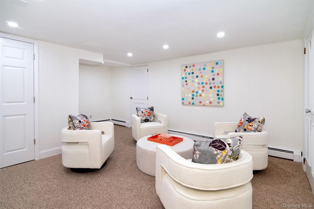 32 Stellar Place, Pelham, NY 10803