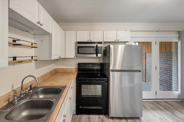 1860 Mepkin Road H4, Charleston, SC 29407