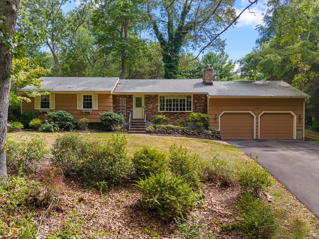 599 Goose Lane, Guilford, CT 06437