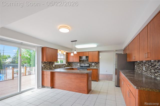 4048 Augustine Drive, Sterling Heights, MI 48310