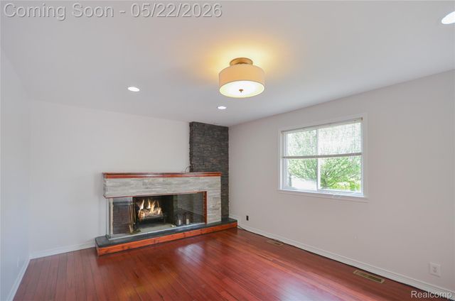4048 Augustine Drive, Sterling Heights, MI 48310