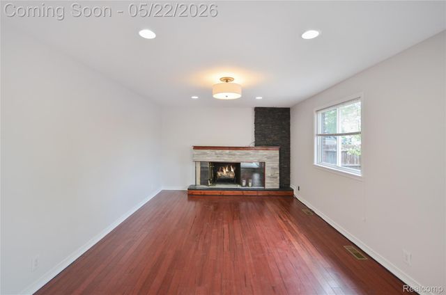 4048 Augustine Drive, Sterling Heights, MI 48310