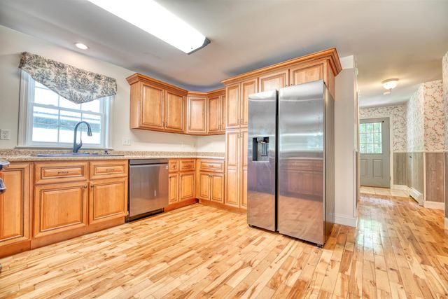 24 Broad Cove Drive, Concord, NH 03301