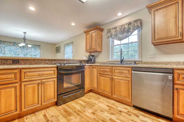 24 Broad Cove Drive, Concord, NH 03301