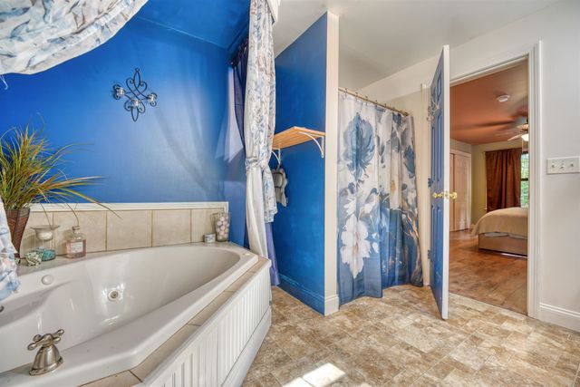 24 Broad Cove Drive, Concord, NH 03301