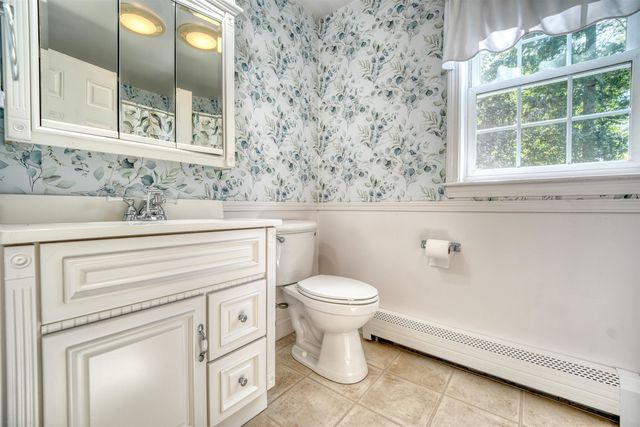 24 Broad Cove Drive, Concord, NH 03301
