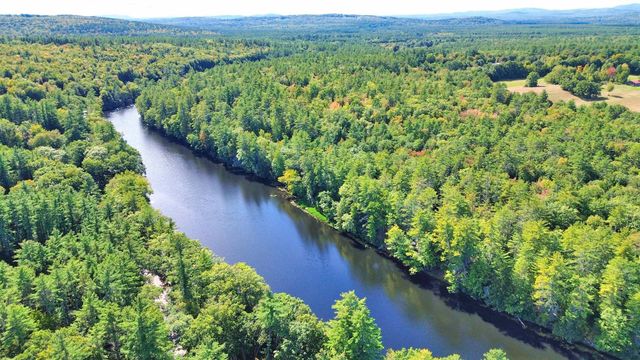 24 Broad Cove Drive, Concord, NH 03301