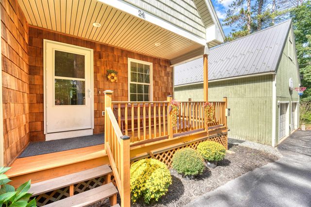 24 Broad Cove Drive, Concord, NH 03301